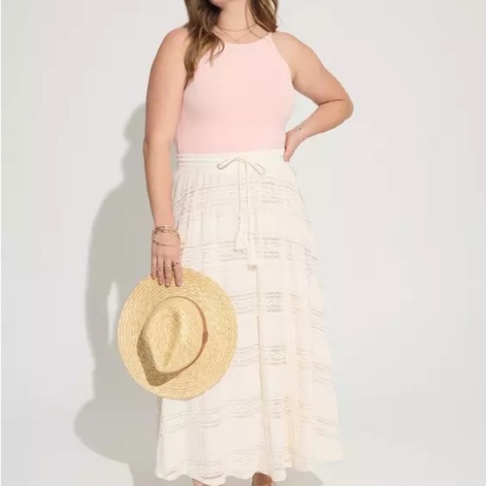 Size 3 torrid maxi skirt!